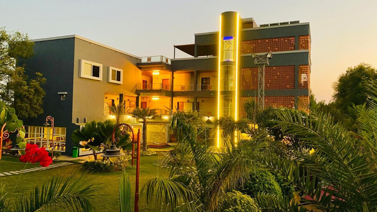 Krishna Riverside Resort Vasad Exterior foto